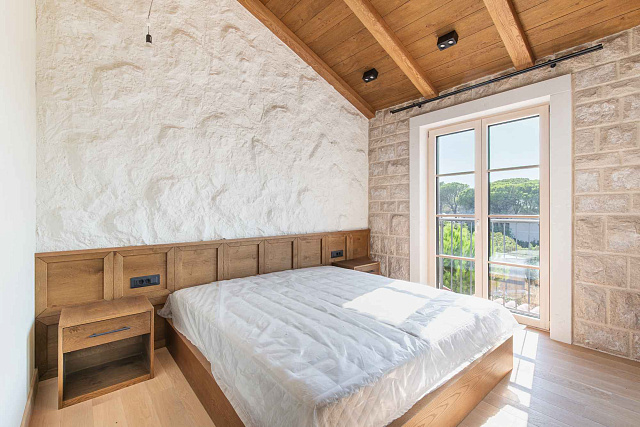 Eine außergewöhnliche Luxusvilla am Meer in Žanjice — photo 12