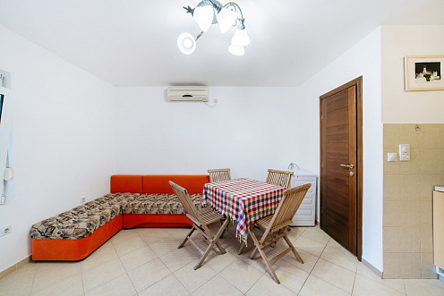 Villa mit Panoramablick auf das Meer in Tivat