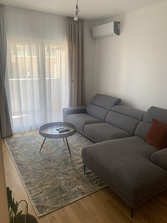 Möblierte Wohnung mit einem Schlafzimmer in einem neuen Komplex in Budva