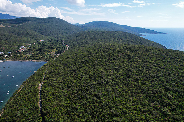 Plot in Bigova — photo 31