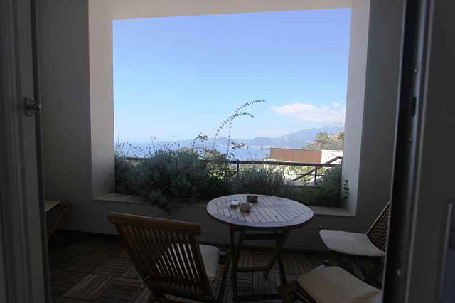 Villa mit Pool in Budva — photo 18