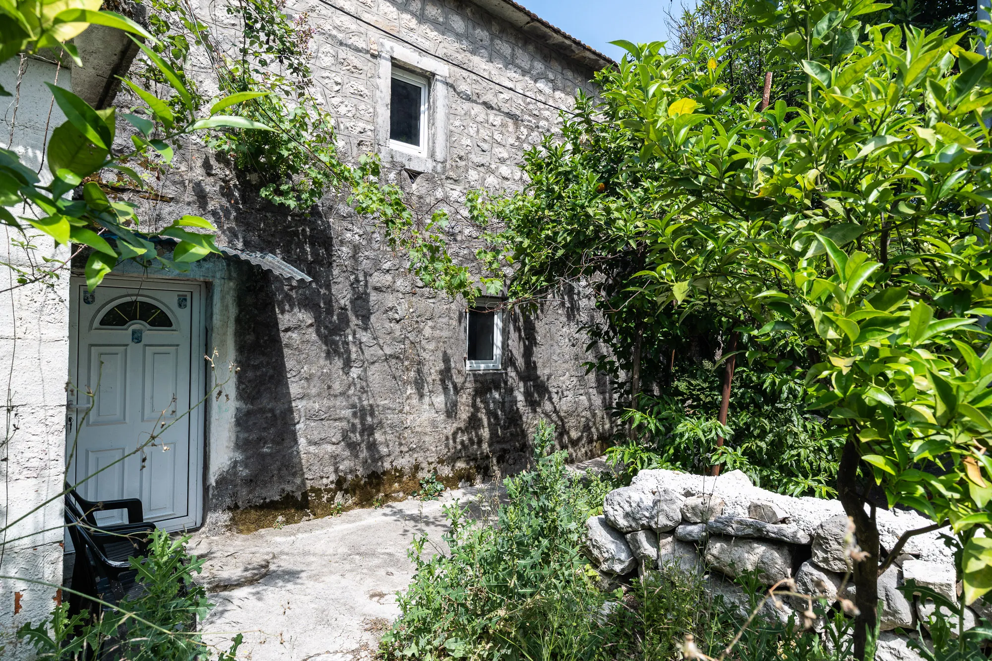 Zu verkaufen – Charmantes Steinhaus in Kotor, Wunderschöner mediterraner Stil