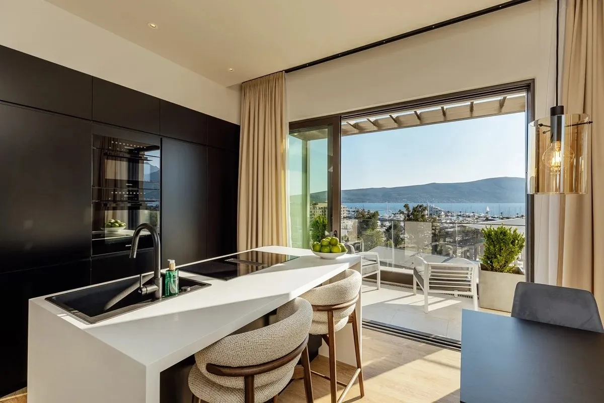 Penthouse - Porto Montenegro, Boka Place, Thea building