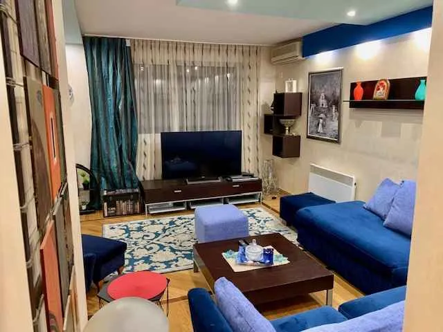 86 m² Wohnung mit 2 Schlafzimmern im Herzen von Budva