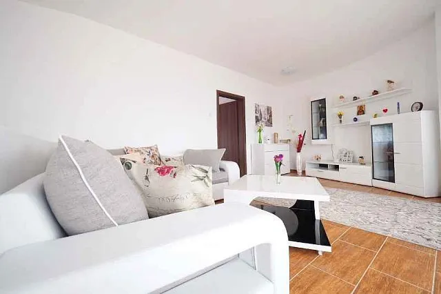 Luxus-Maisonette in Becici — photo 22