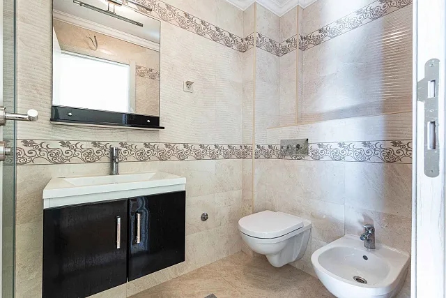 Luxuswohnung mit Meerblick in Bečići — photo 10