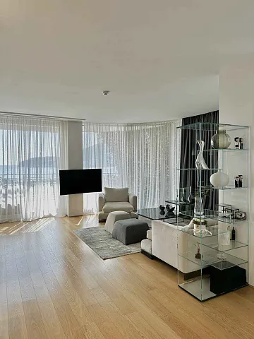 Luxuriöse Wohnung in Budva mit Meerblick — photo 5