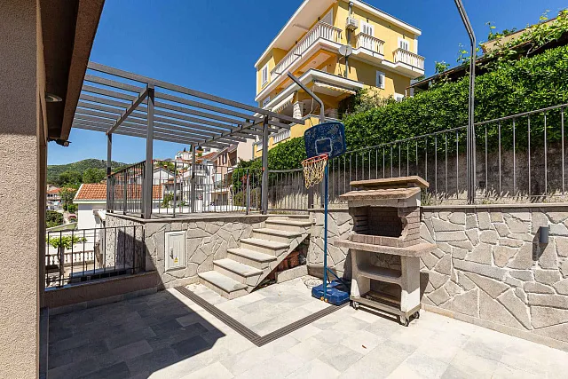 Ausgezeichnete Villa im Zentrum von Herceg Novi — photo 33