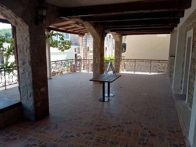 Mini Hotel auf Jaz 50 Meter vom Meer entfernt — photo 4