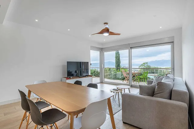 Zu verkaufen: Großzügige 3-Zimmer-Wohnung mit Meerblick und 40 m² großer Terrasse — photo 10