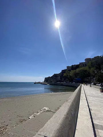 Ein Haus mit Restaurant in einzigartiger Lage in Ulcinj