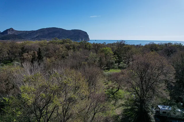 Urbanisiertes Grundstück 750 m² in Buljarica – nur 400 m vom Strand – Top Investition