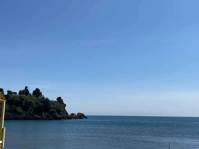 Ein Haus mit Restaurant in einzigartiger Lage in Ulcinj