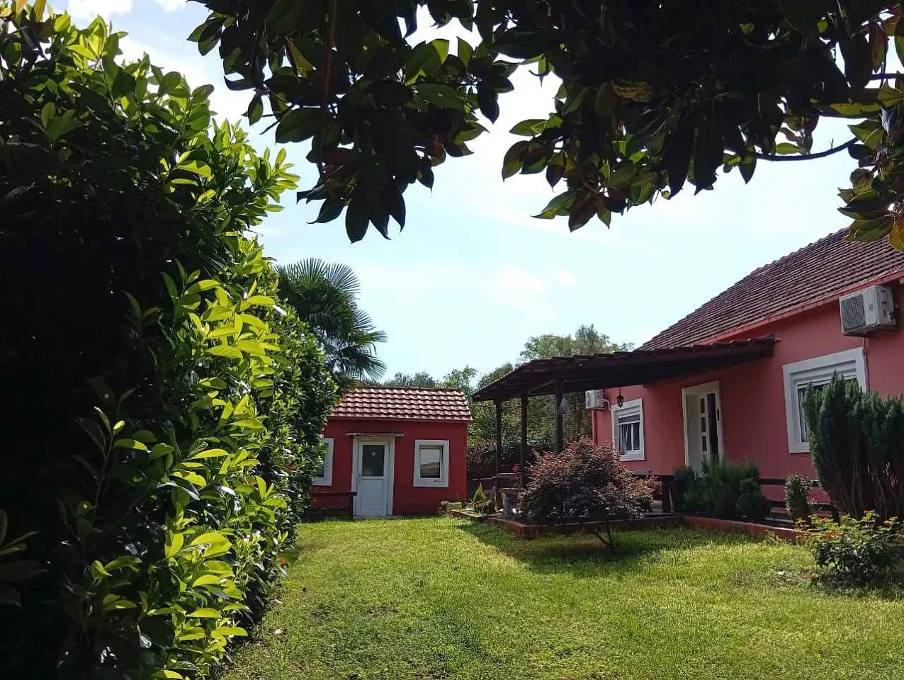 Einstöckiges Steinhaus 132 m² – Danilovgrad, Montenegro