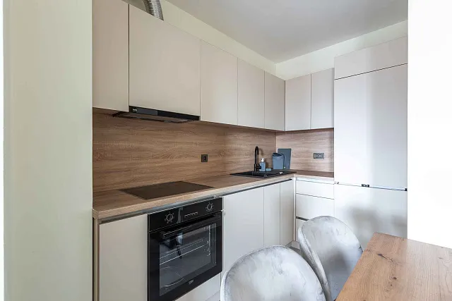 Apartments in a newly built building in the center of Budva — photo 9