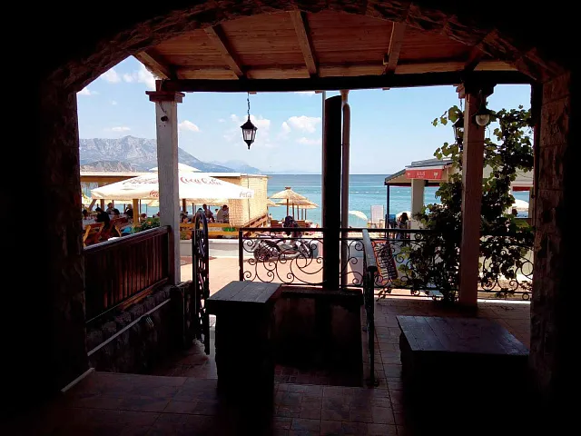 Mini Hotel auf Jaz 50 Meter vom Meer entfernt — photo 8