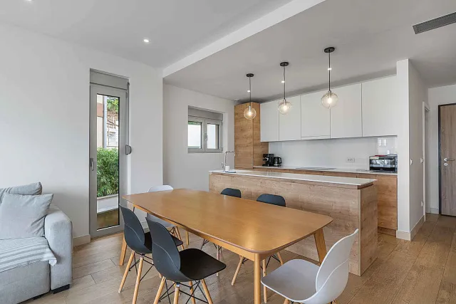 Zu verkaufen: Großzügige 3-Zimmer-Wohnung mit Meerblick und 40 m² großer Terrasse — photo 11