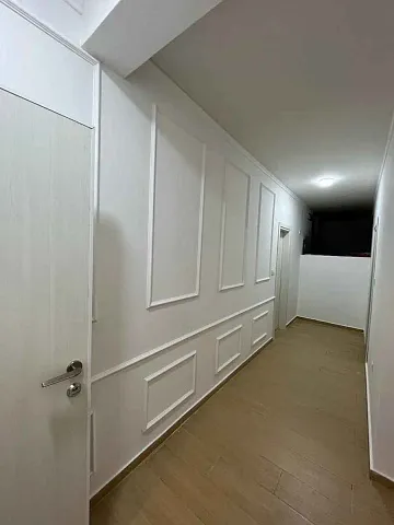 Zu verkaufen geräumige Wohnung in Dobrota mit Bergblick — photo 5