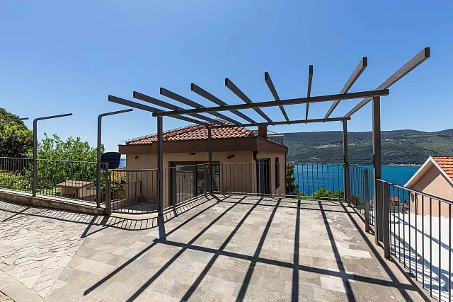 Ausgezeichnete Villa im Zentrum von Herceg Novi — photo 35