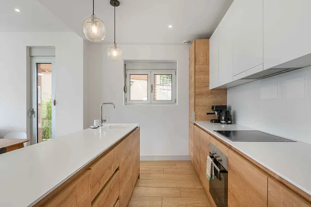 Zu verkaufen: Großzügige 3-Zimmer-Wohnung mit Meerblick und 40 m² großer Terrasse — photo 14
