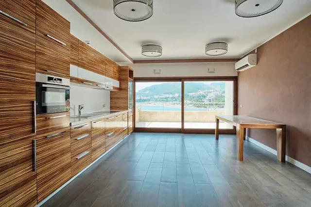 Zweistöckiges Penthouse zum Verkauf in Rafailovici — photo 12