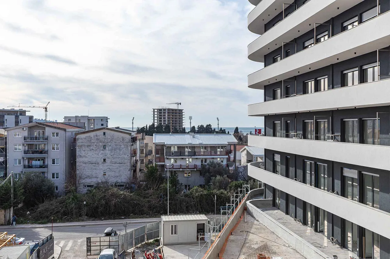 Geräumige Wohnung mit 3 Schlafzimmern im Neubau in Bar — 148 m²