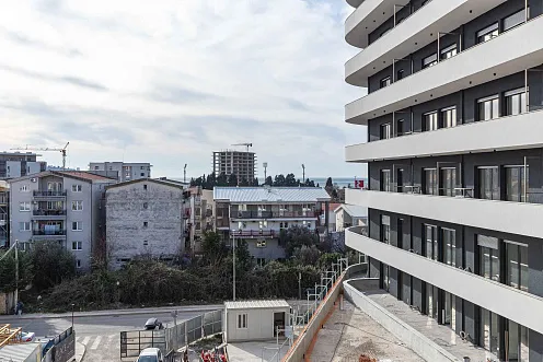Geräumige Wohnung mit 3 Schlafzimmern im Neubau in Bar — 148 m²