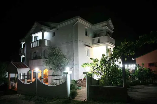 771 Tivat Tivat Hotel 3r 600m2 — photo 3