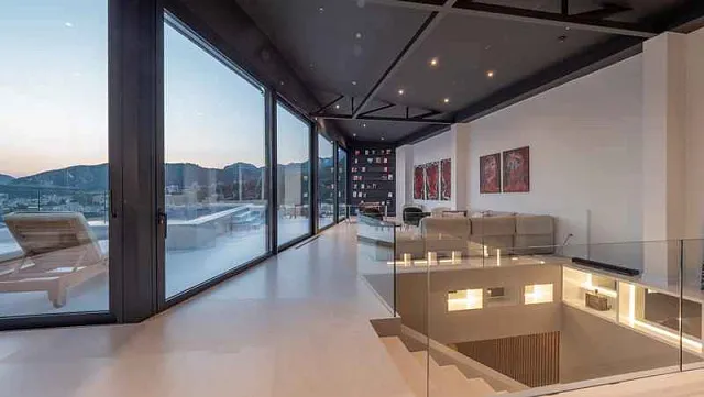 Unique penthouse with pool and roof garden — photo 11