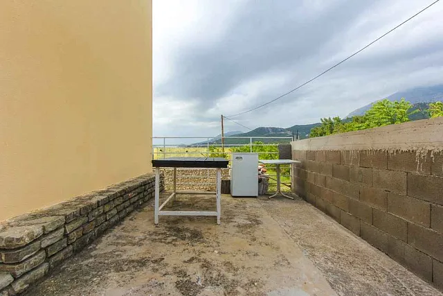 Dreistöckiges Stadthaus mit atemberaubendem Meerblick in Herceg Novi — photo 12