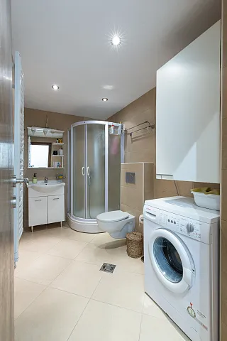 Elegante Zweizimmerwohnung in Pržno – 57 m² — photo 8