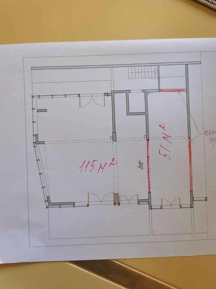 Commercieel pand in het centrum van Budva