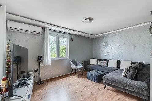 Renoviertes Haus mit 4 Schlafzimmern, 120 m², mit Blick auf die Altstadt von Kotor