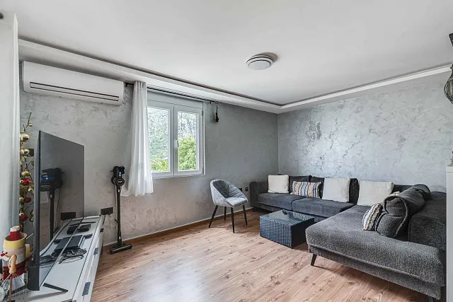 Renoviertes Haus mit 4 Schlafzimmern, 120 m², mit Blick auf die Altstadt von Kotor