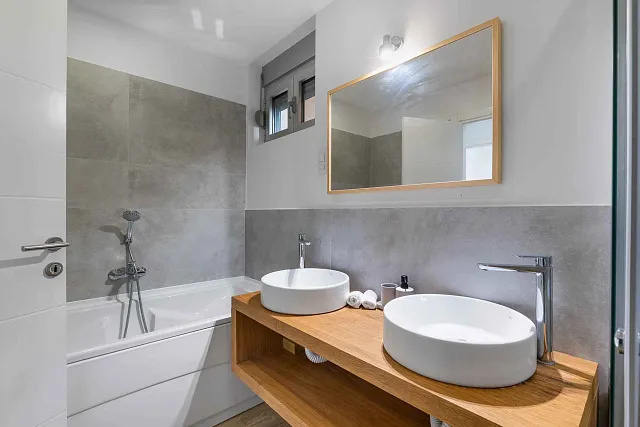 Zu verkaufen: Großzügige 3-Zimmer-Wohnung mit Meerblick und 40 m² großer Terrasse — photo 25