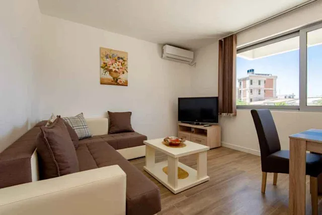 Apartment mit zwei Schlafzimmern in attraktiver Lage in Bar