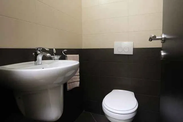 Möblierte Wohnung mit drei Schlafzimmern in Budva — photo 10