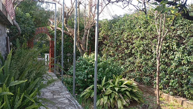 Haus 116 m², Krašići, zweite Reihe, mit kleinem Garten und Grillbereich — photo 12