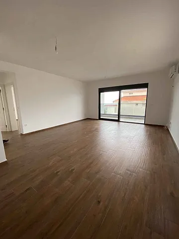 Wohnungen in einem neuen Gebäude mit Blick auf das Meer in Dobri Vode in Bar