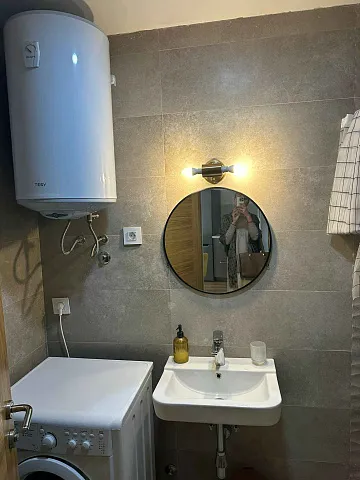 Wohnung in einem Neubau in Becici, 200 Meter vom Meer entfernt — photo 9