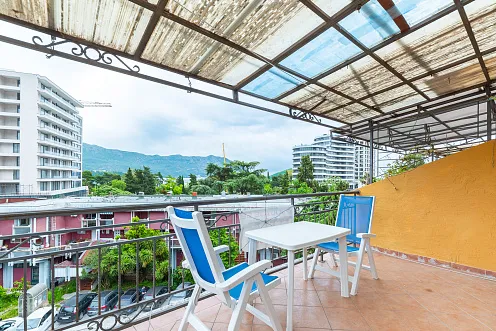 2-Zimmer-Wohnung mit großer Terrasse in attraktiver Lage von Budva – 88 m²