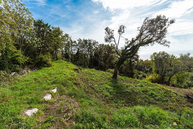 Grundstück zum Verkauf in Reževići, 975 m²