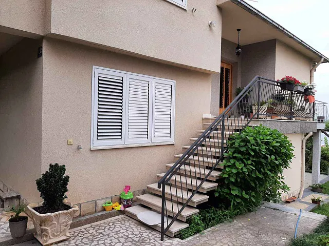 Haus mit herrlicher Aussicht in Tivat zu verkaufen — photo 6