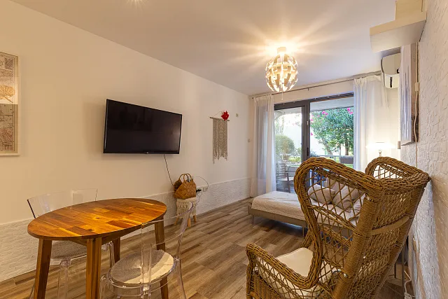 Elegante Zweizimmerwohnung in Pržno – 57 m²