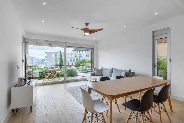 Zu verkaufen: Großzügige 3-Zimmer-Wohnung mit Meerblick und 40 m² großer Terrasse — photo 9