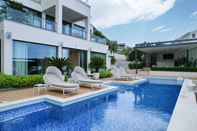 Exklusive Villa in Blizikuće, nahe Sveti Stefan — photo 47