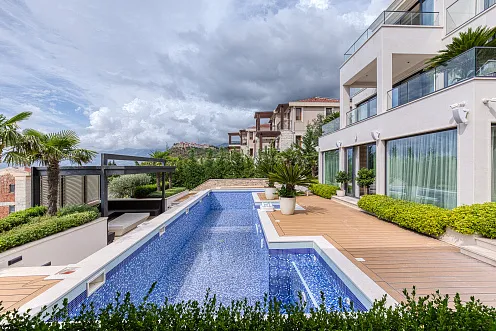 Exklusive Villa in Blizikuće, nahe Sveti Stefan