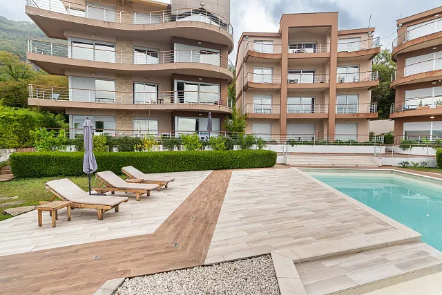 Zu verkaufen: Großzügige 3-Zimmer-Wohnung mit Meerblick und 40 m² großer Terrasse