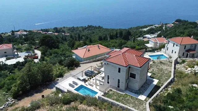Neu gebaute Villa mit atemberaubendem Panoramablick auf die Riviera von Budva — photo 5