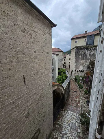 # 6789 Drei-Zimmer-Wohnung in der Altstadt von Kotor, 72 m² — photo 10